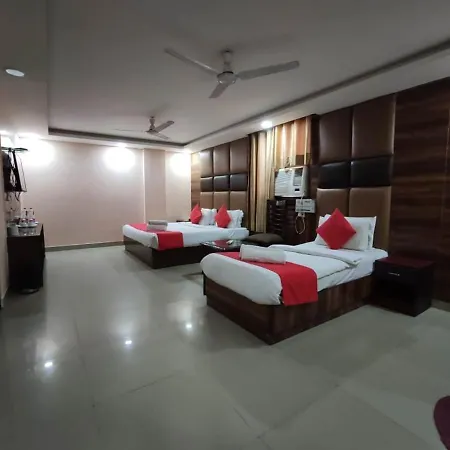 Hotel Tark Inn Near Igi Airport